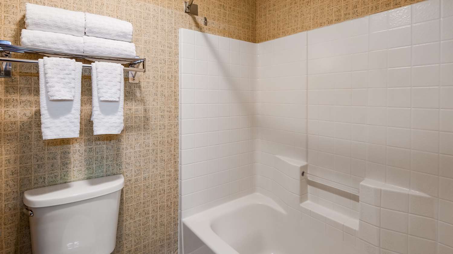 Best Western Rama Inn 40/42