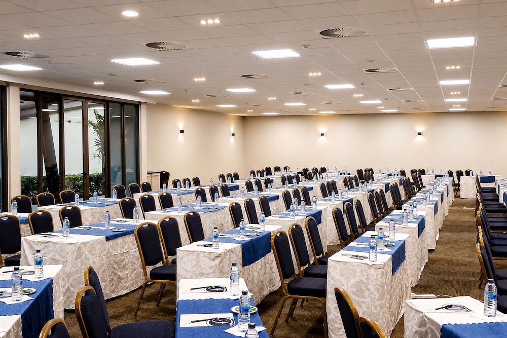 Fiesta Royale Hotel 39/50