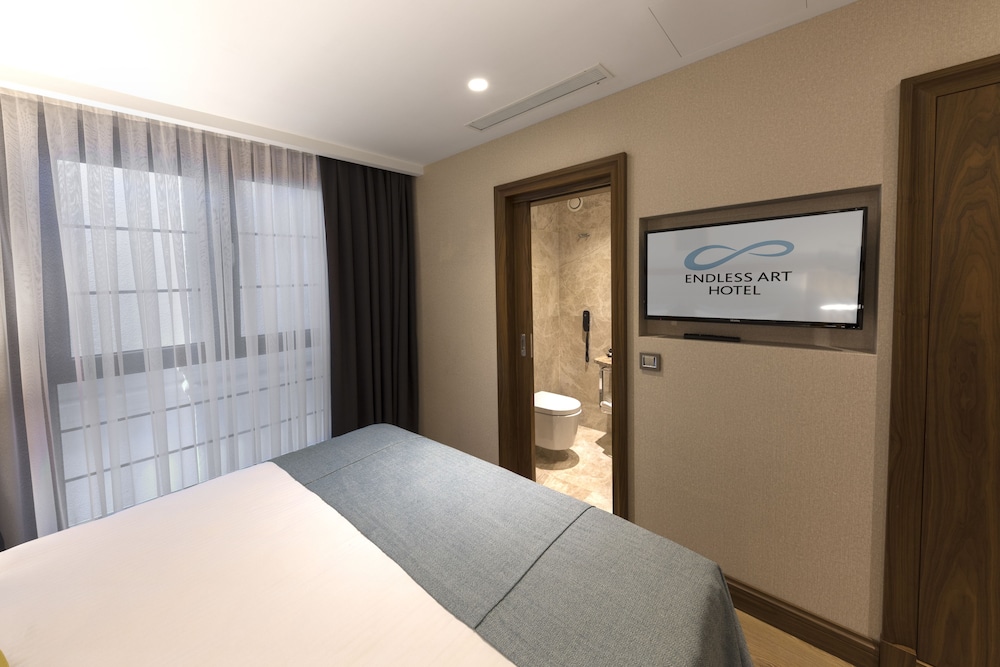 Endless Art Hotel 46/63