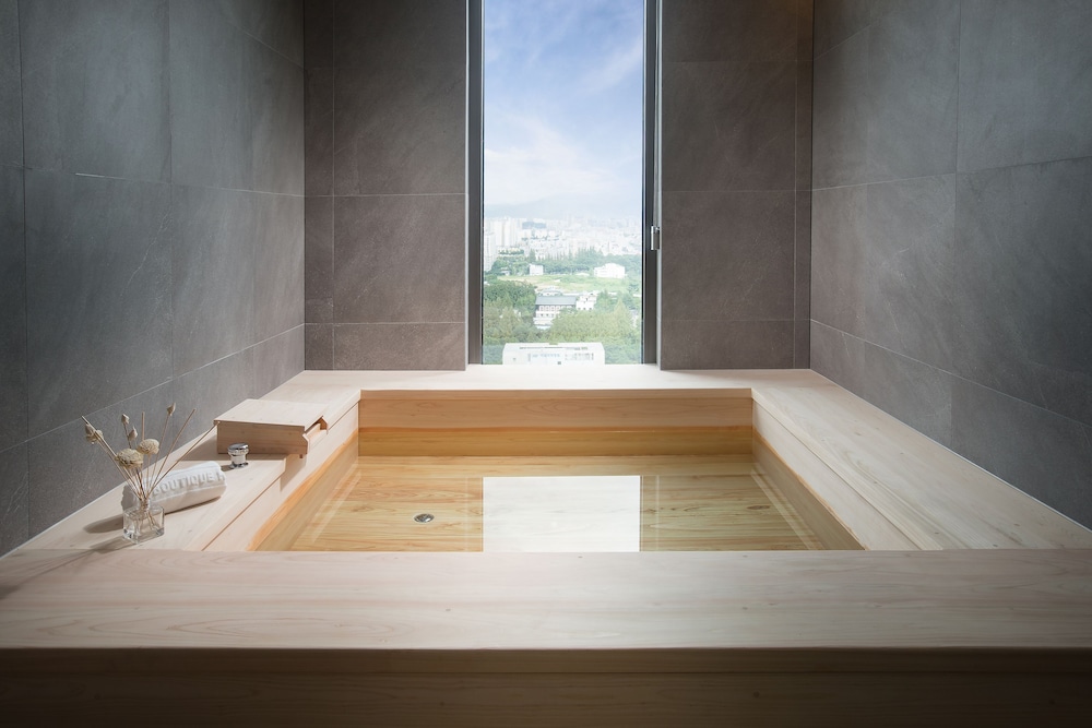 Utop Boutique Hotel and Residence 27/50