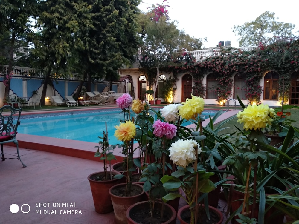 Hotel Megh Niwas 39/46