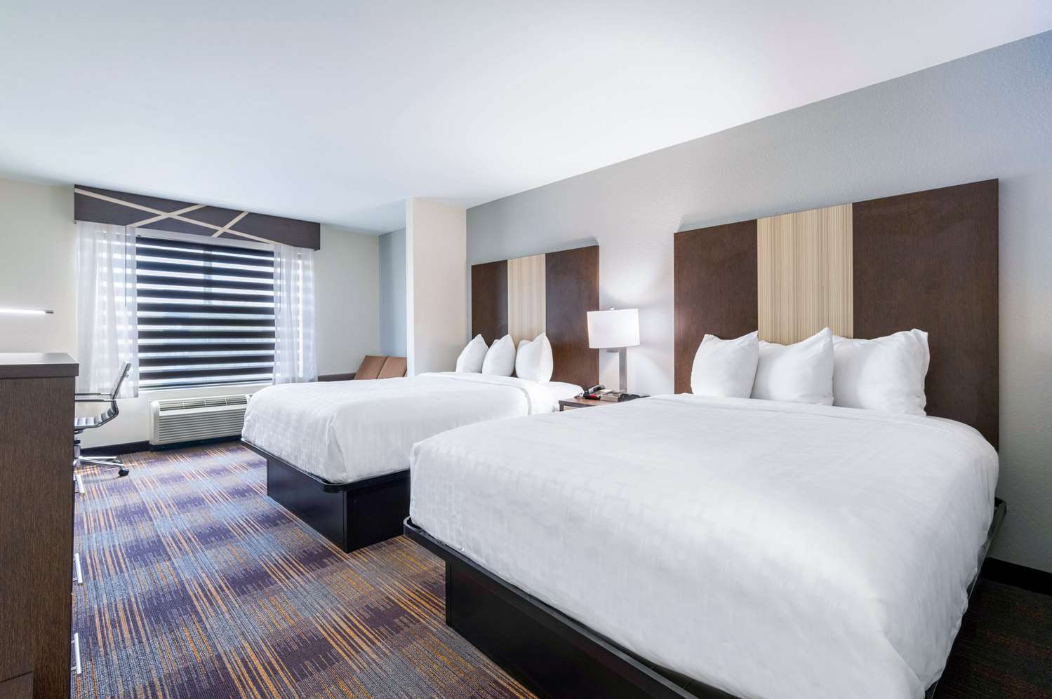 Efficiency, Suite, 2 Queen Beds، Clarion Pointe Madison-Huntsville 2/3