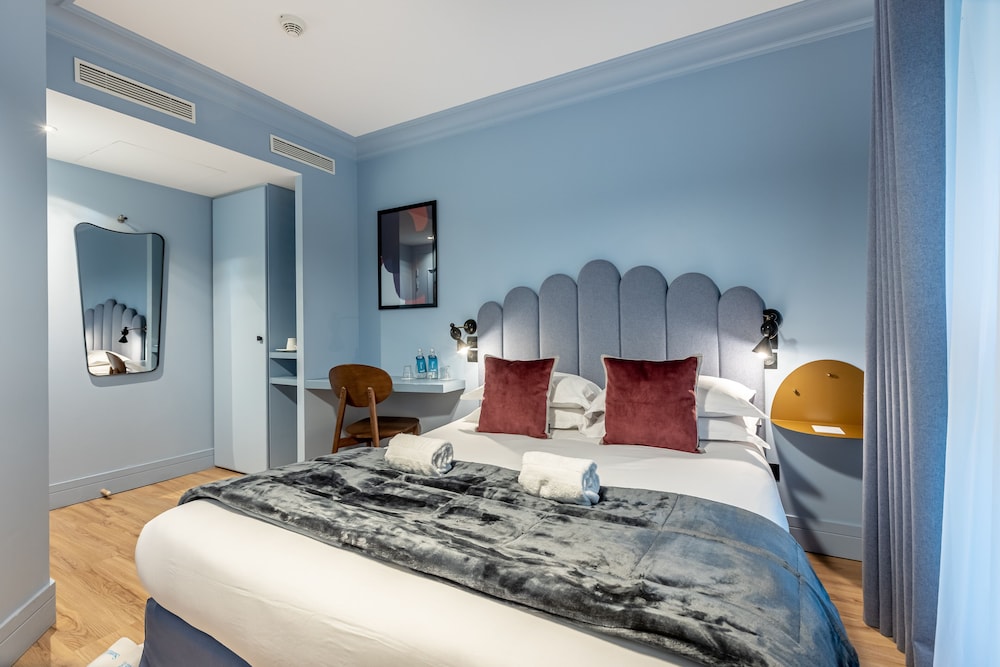 Hotel Celeste Batignolles Montmartre 8/26
