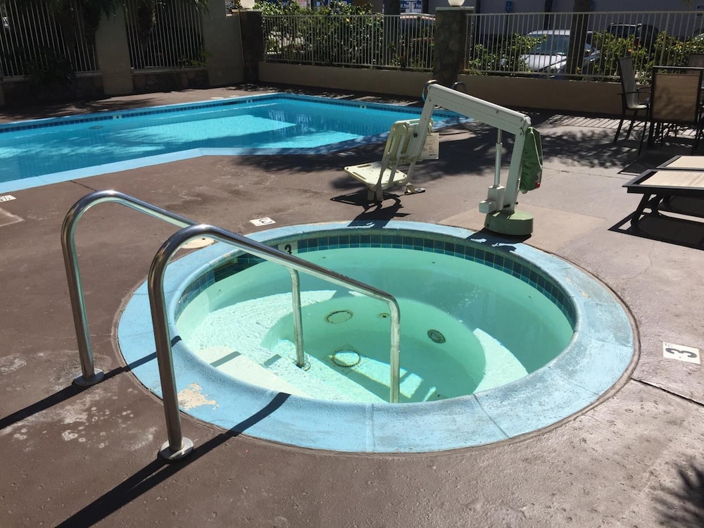 Chula Vista Inn 45/61