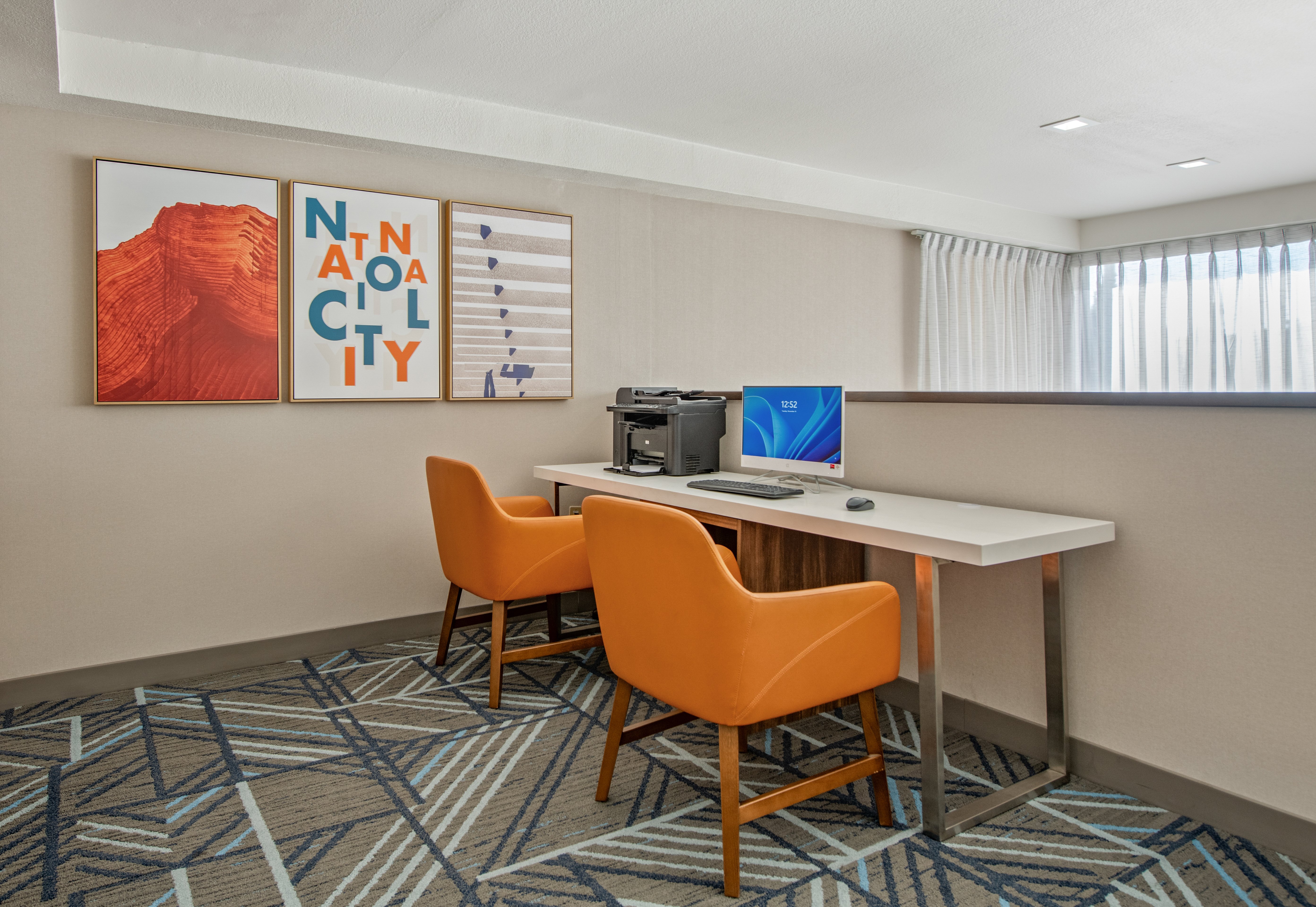 Holiday Inn Express San Diego South National City 64/73