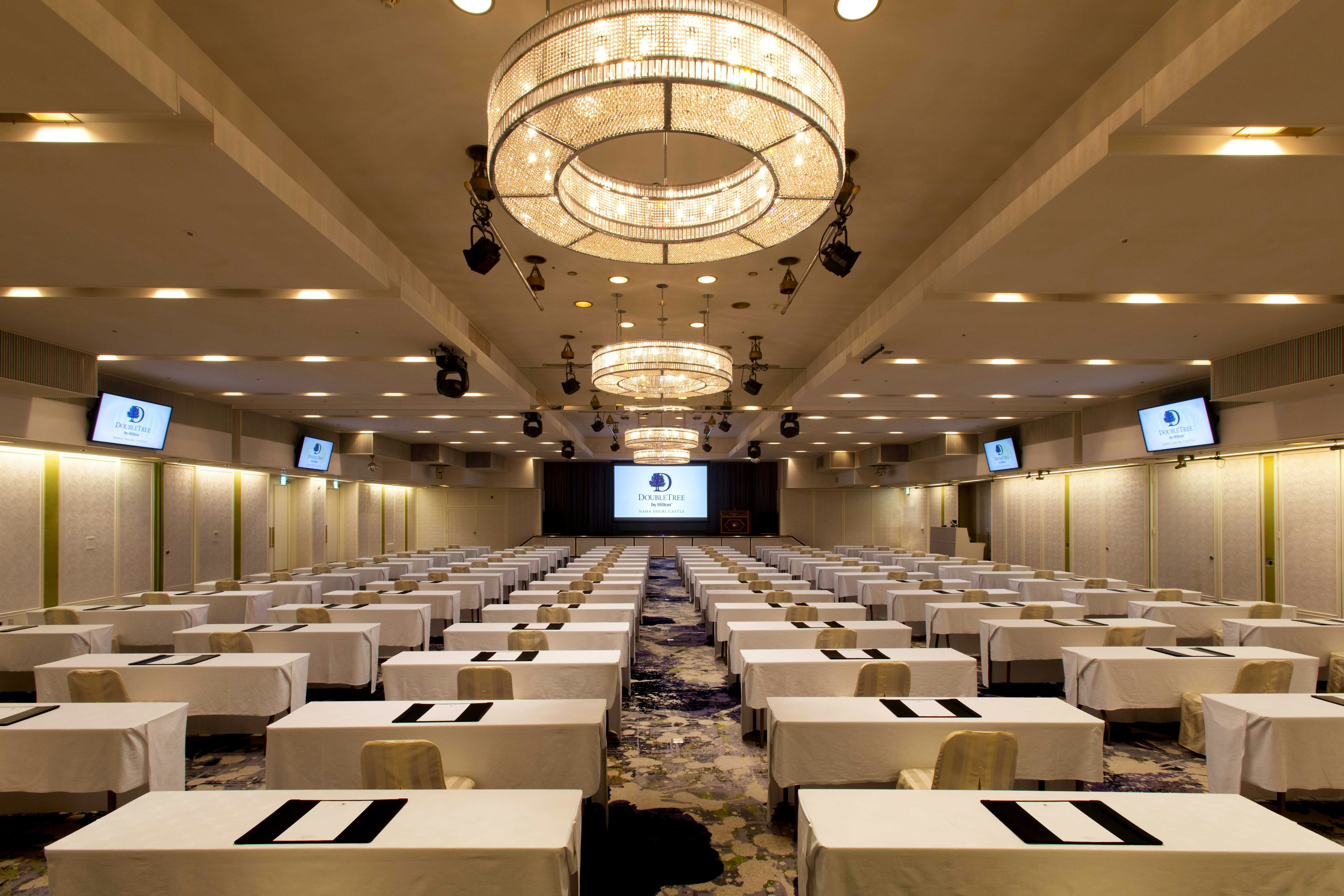 DoubleTree by Hilton Hotel Naha Shuri Castle 60/67