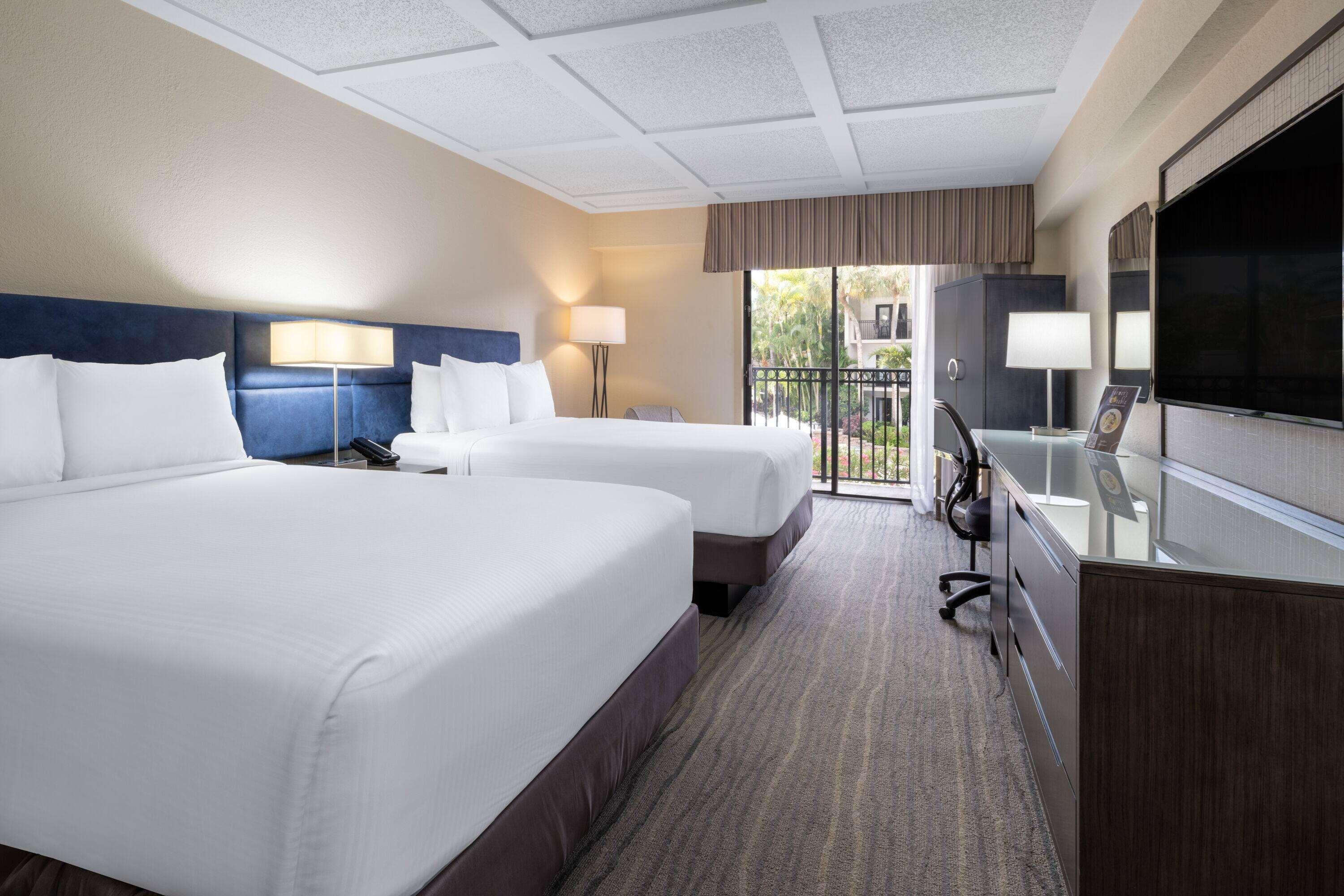 Room, Quadruple, Pool View
