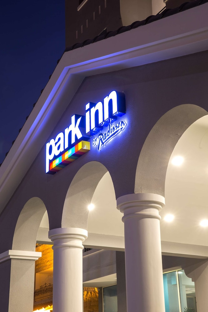 بارك إن باي راديسون الدمام(Park Inn By Radisson Dammam.) 7/73