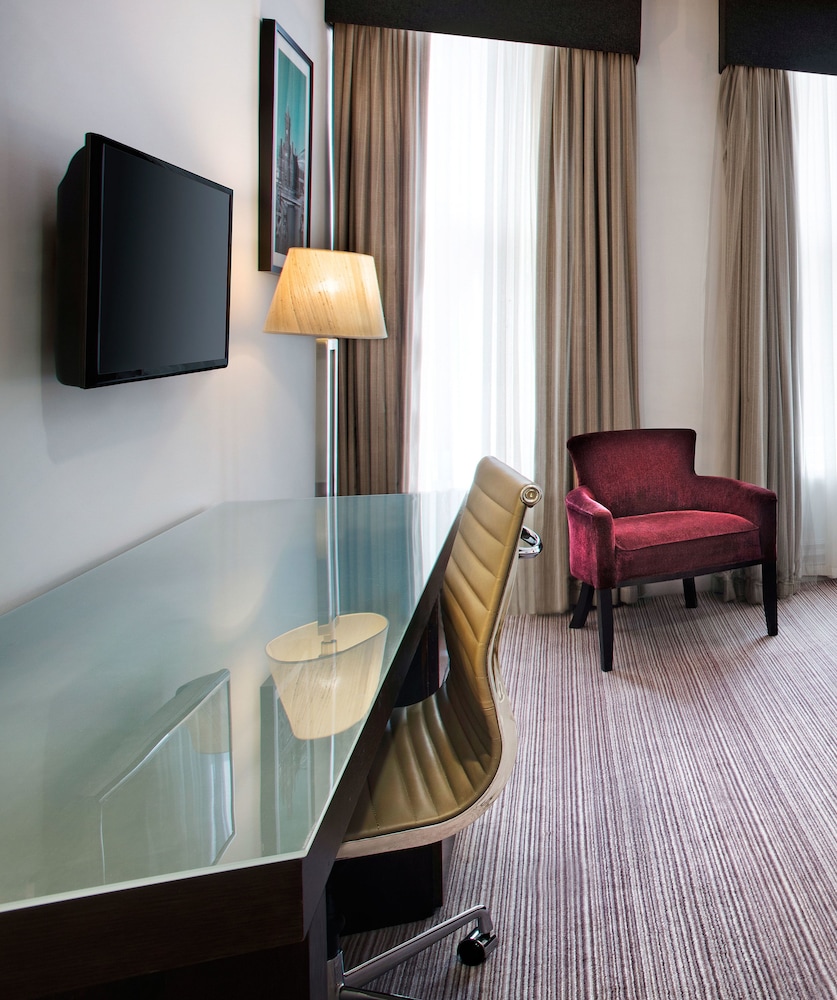 Leonardo Hotel Cardiff 61/81