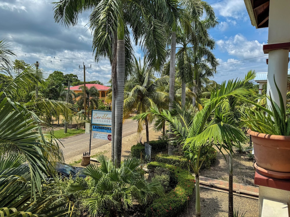 Caribbean Shores Bed & Breakfast 44/50