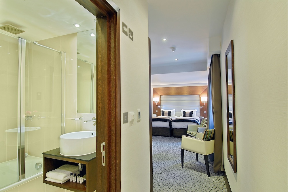 Park Grand London Kensington 12/28