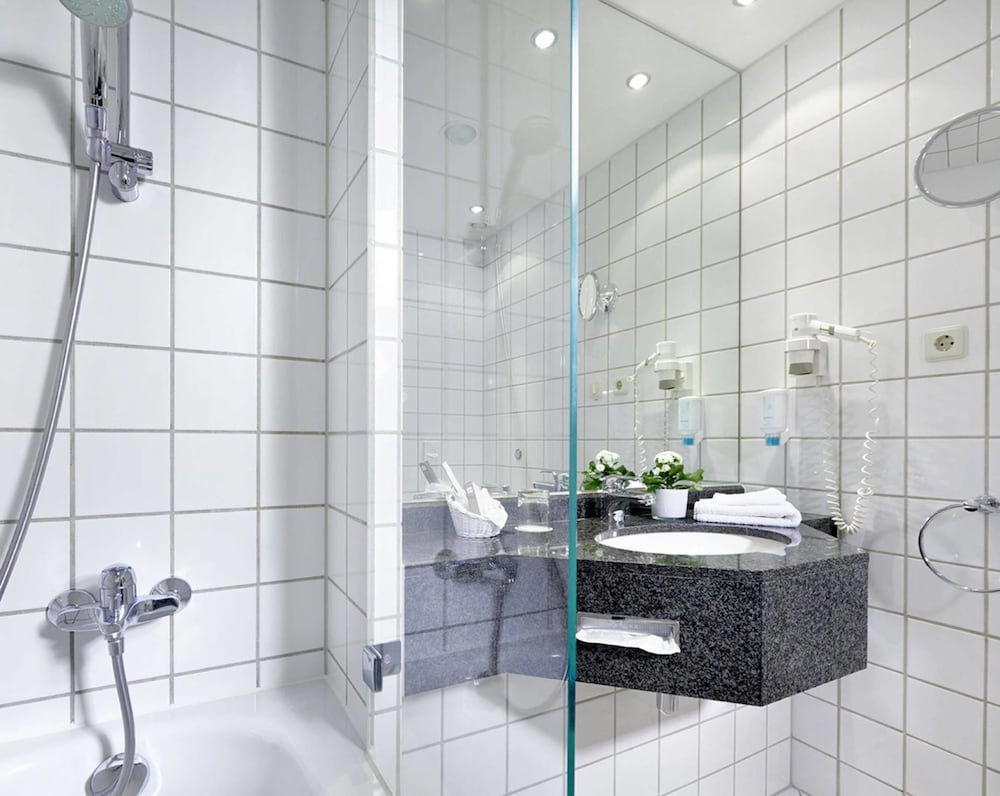 Sachsenpark-Hotel 43/43