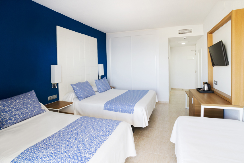 Room, Quadruple, Side Sea View