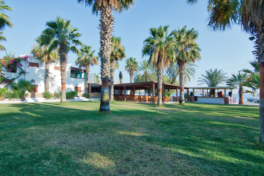Selvi Beach Hotel 23/48