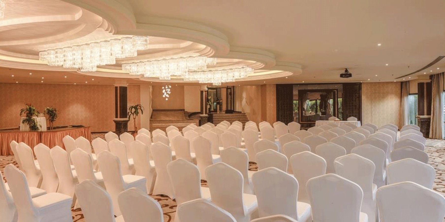 فندق كراون بلازا قصر الرياض(Crowne Plaza Riyadh Palace) 6/50