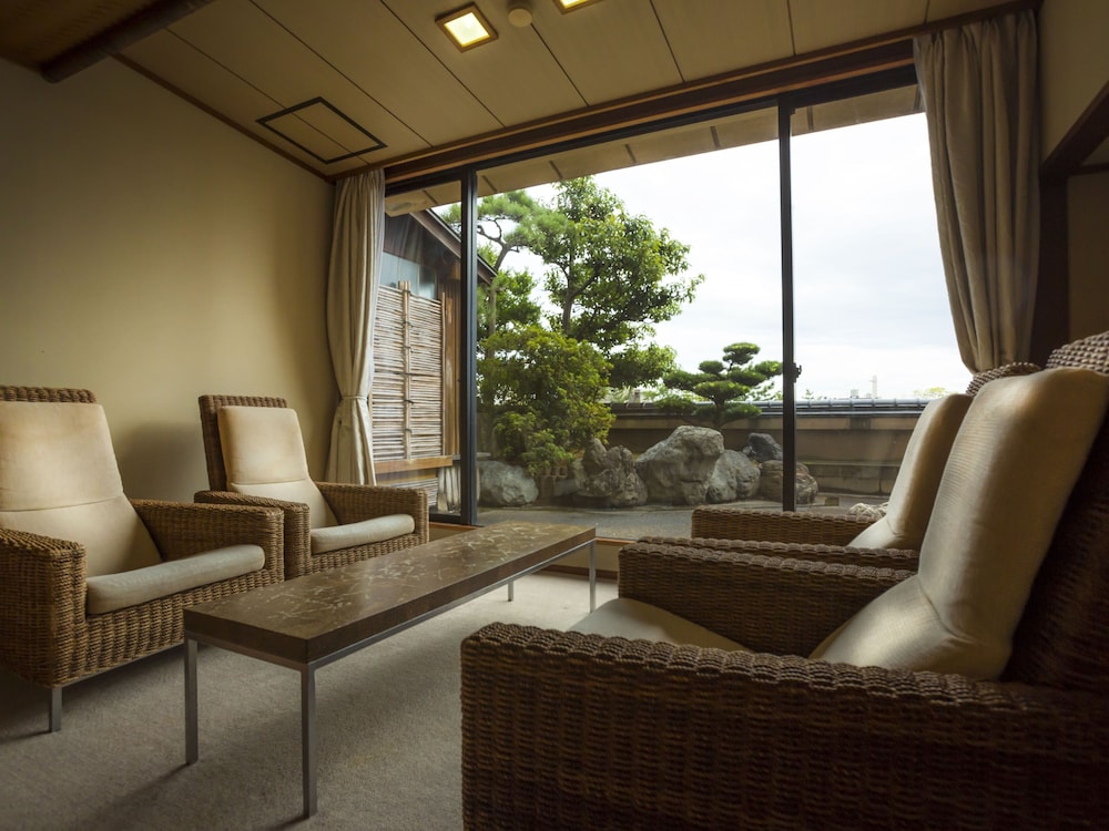 HOTEL YAGI 36/50