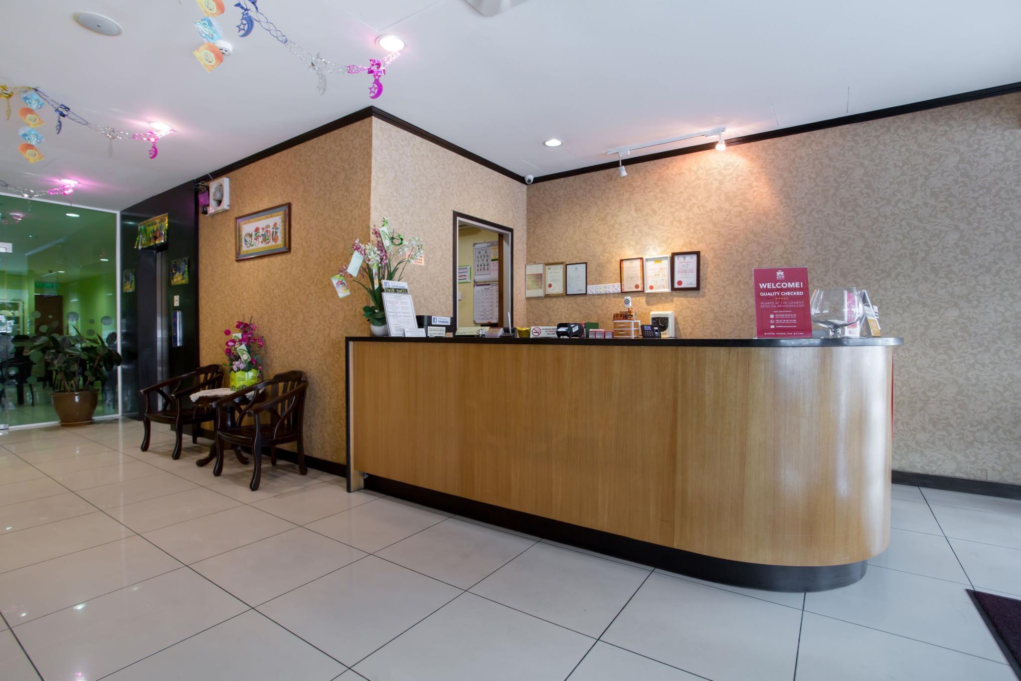 Twin Hotel 7/50