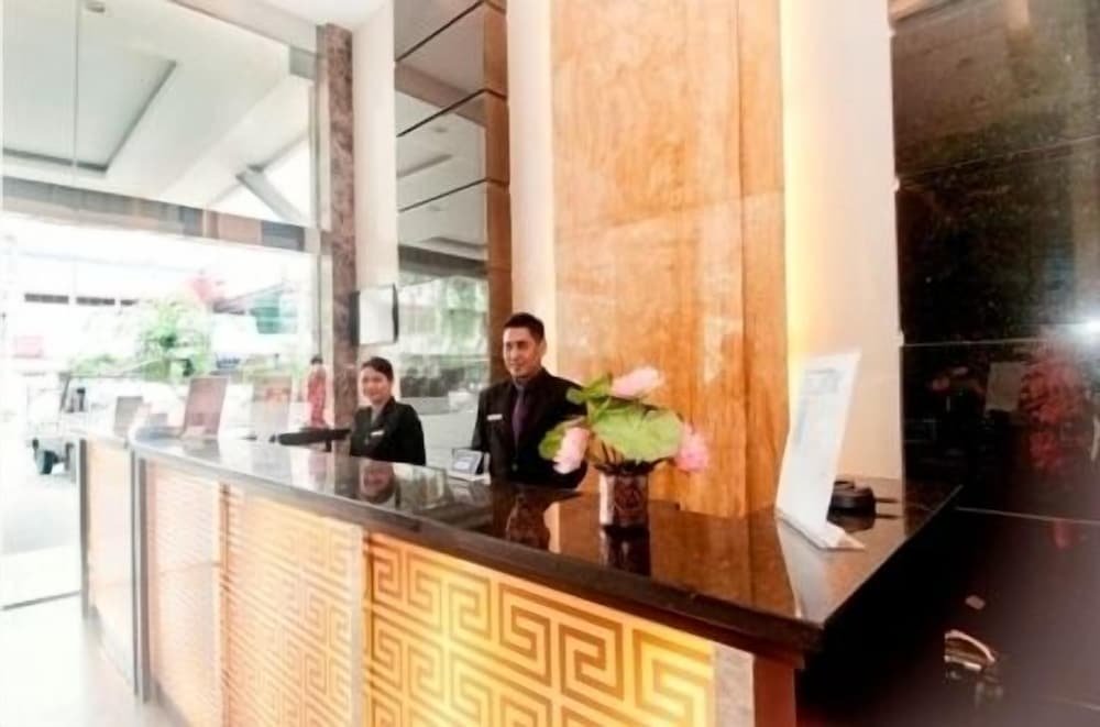 Grand Sakura Hotel 8/41