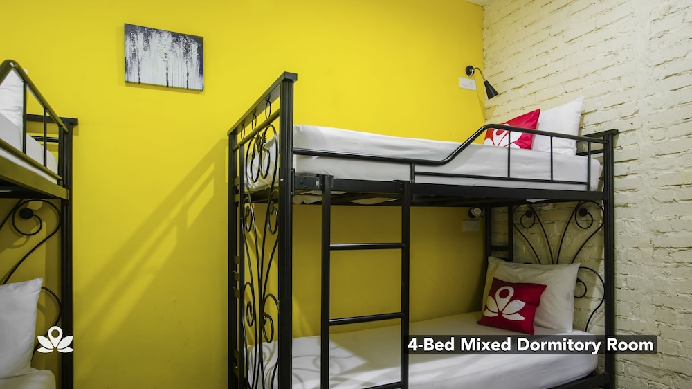 The Explorers Guesthouse and Hostel 45/60