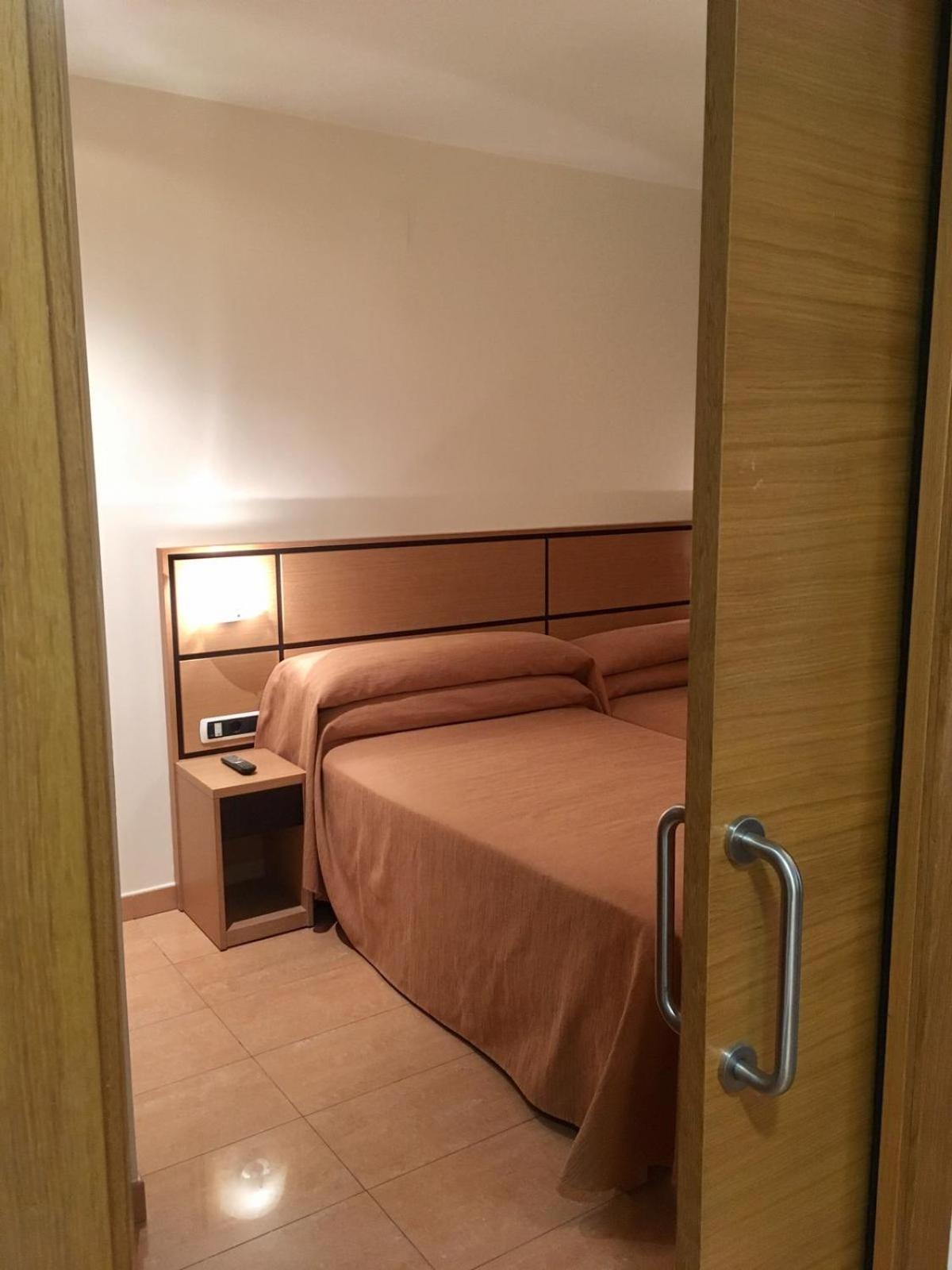 Hotel Dona Lola Castellon 28/50