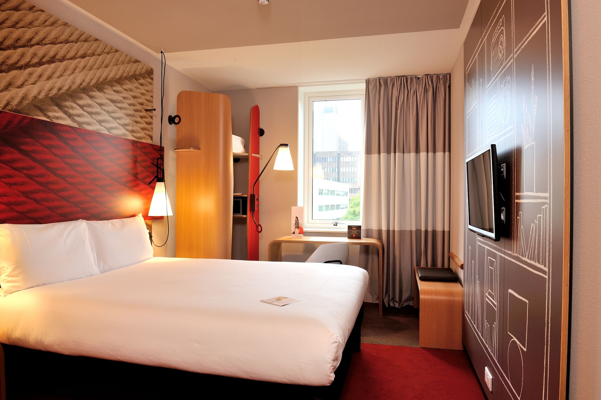 ROOM, TRIPLE, 3 BEDS