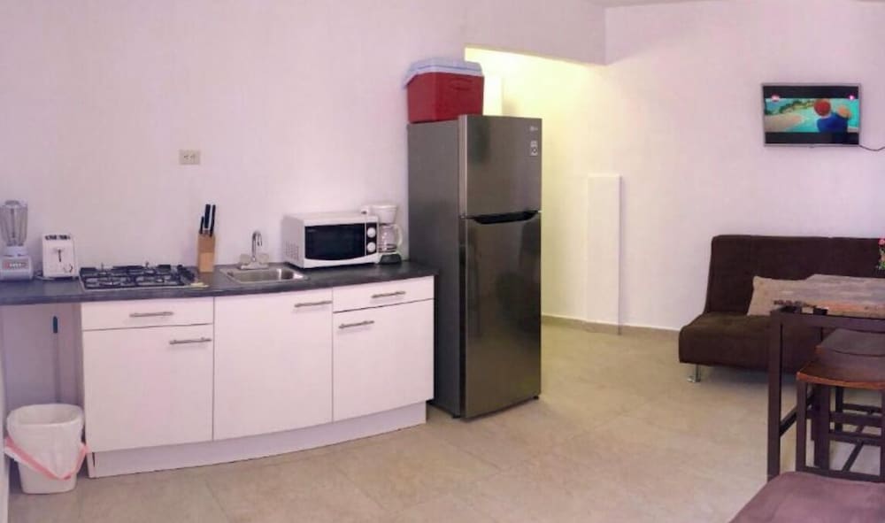 Genesis Bed &amp; Breakfast 33/50