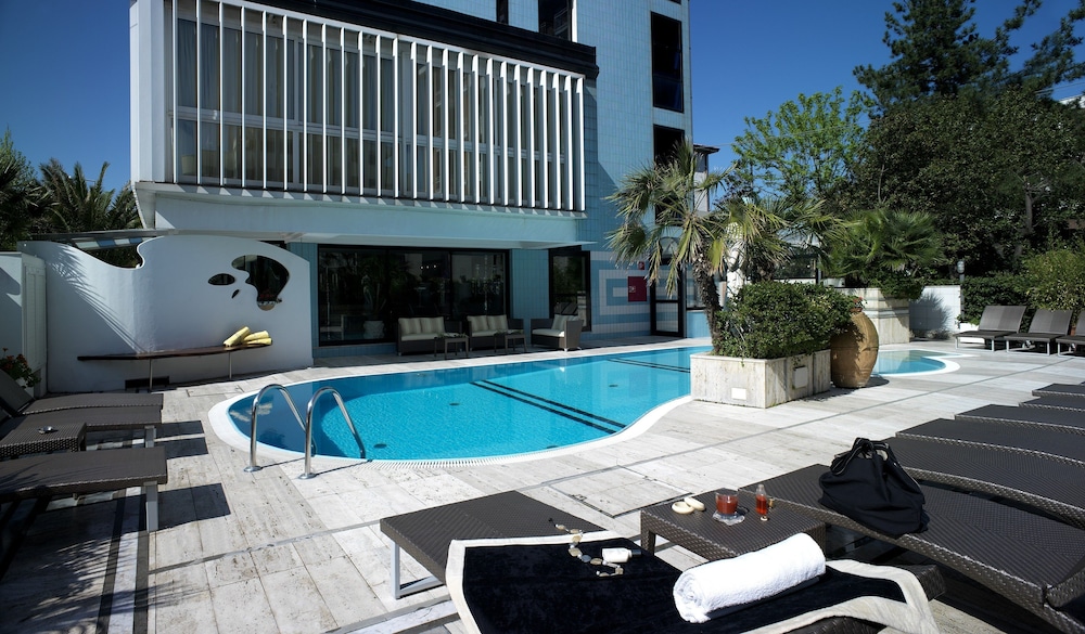 Hotel Feldberg Riccione 45/50