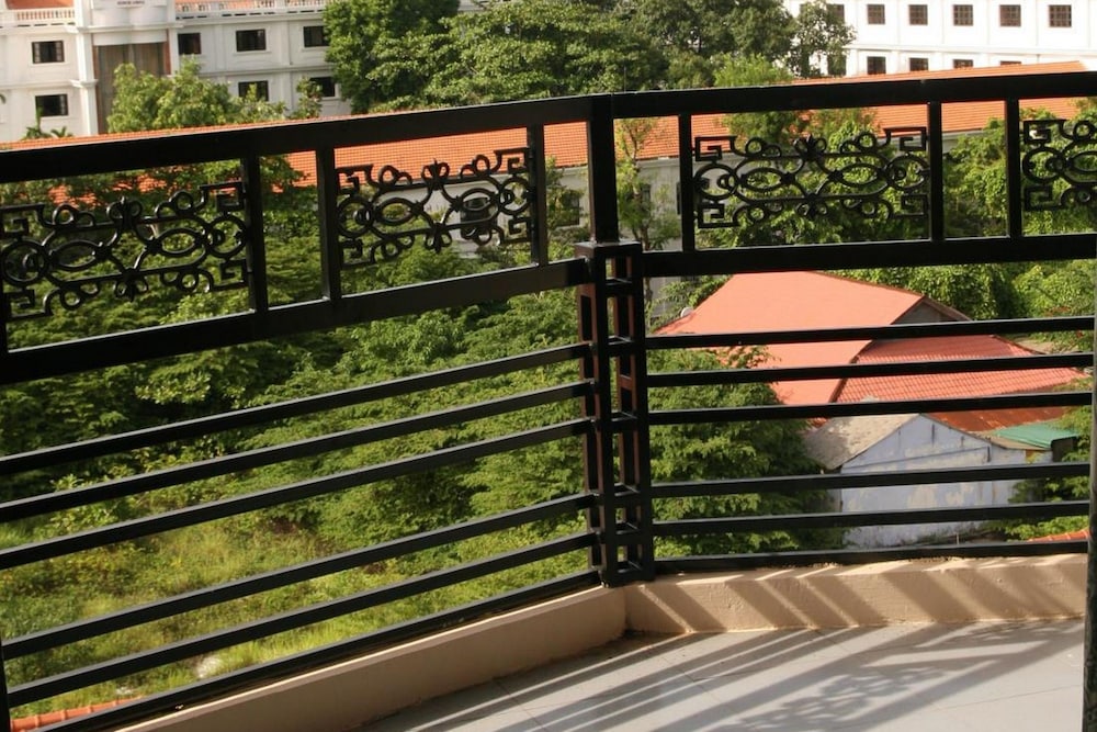 Thai Binh Hotel 2 56/58