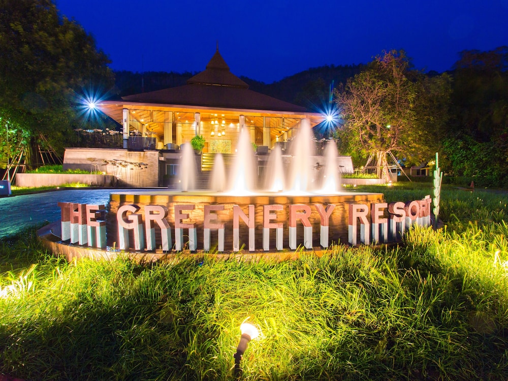 Greenery Resort 7/50