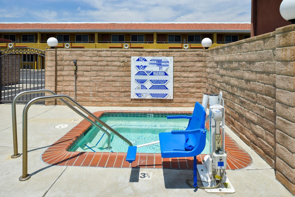 Americas Best Value Inn Azusa Pasadena 31/40