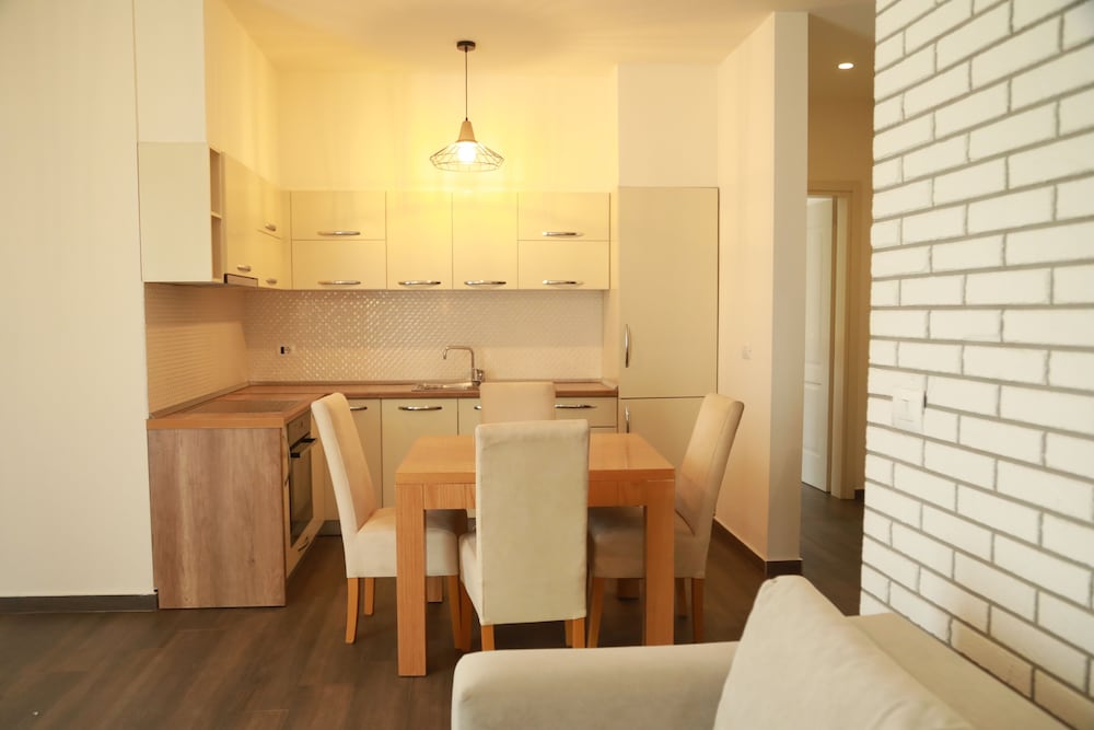 Sunrise Luxury Apartment 35/50
