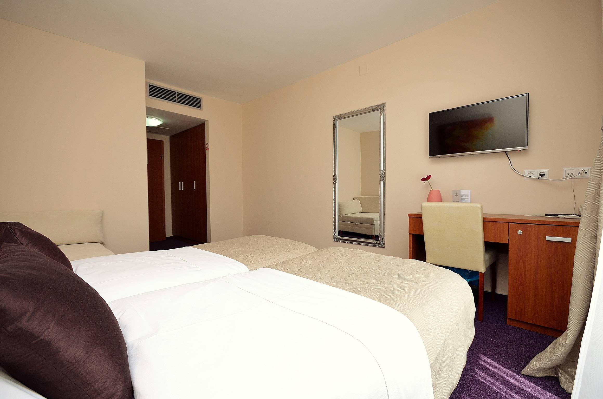 Standard, Single, Double or Twin Bed