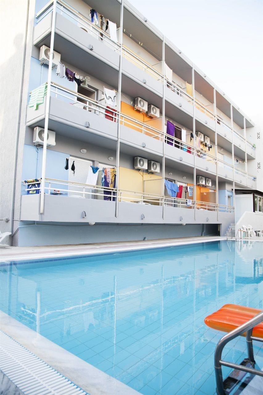Theonia Hotel 6/35