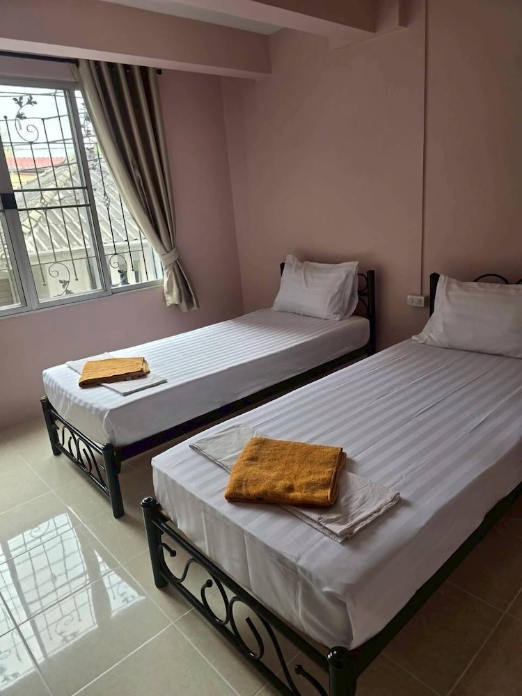 BASIC, DOUBLE OR TWIN BED