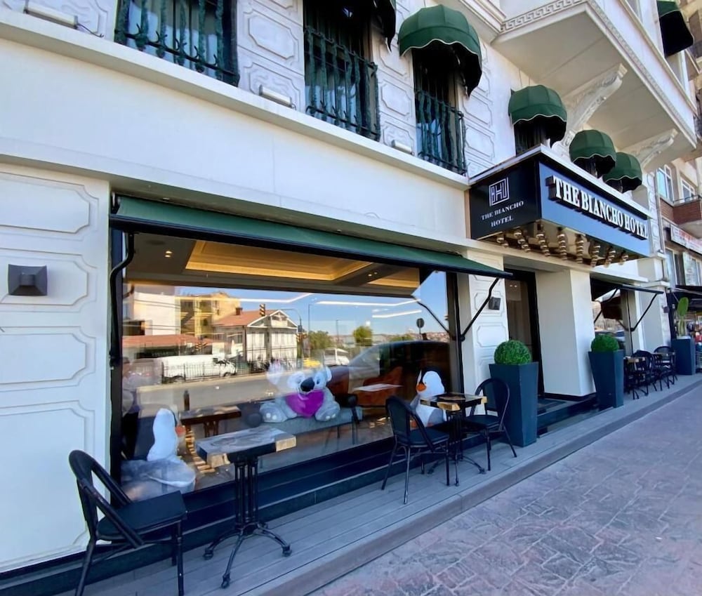 The Biancho Hotel Pera 67/73
