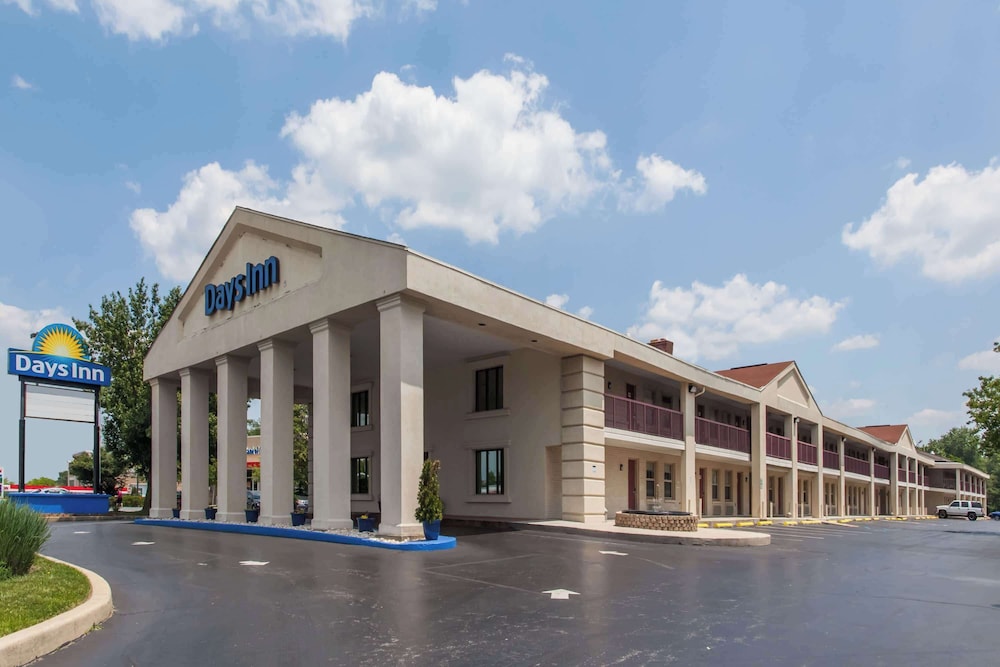 Days Inn by Wyndham Wilmington Brandywine 2/33