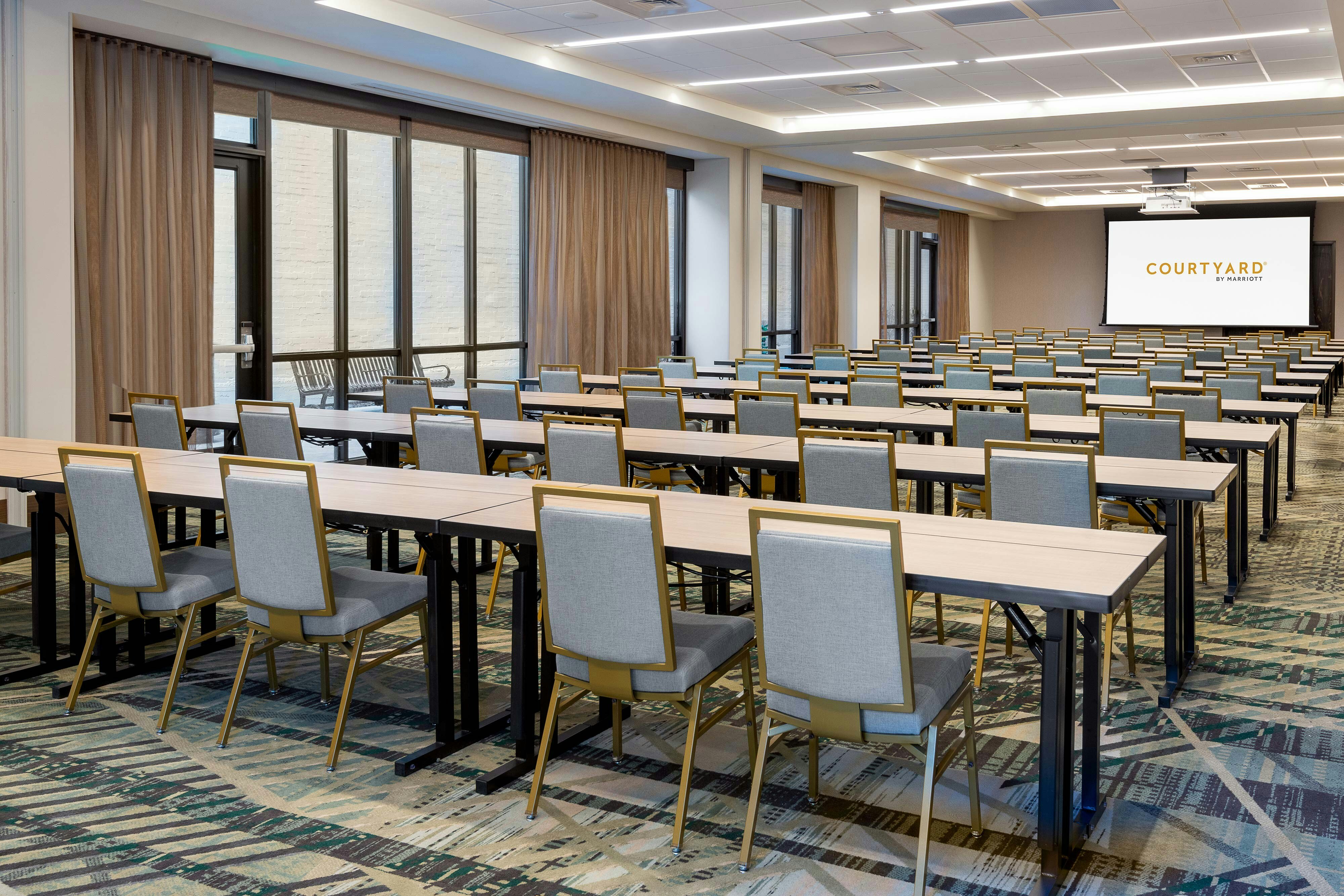 Courtyard by Marriott Atlanta Midtown 20/28