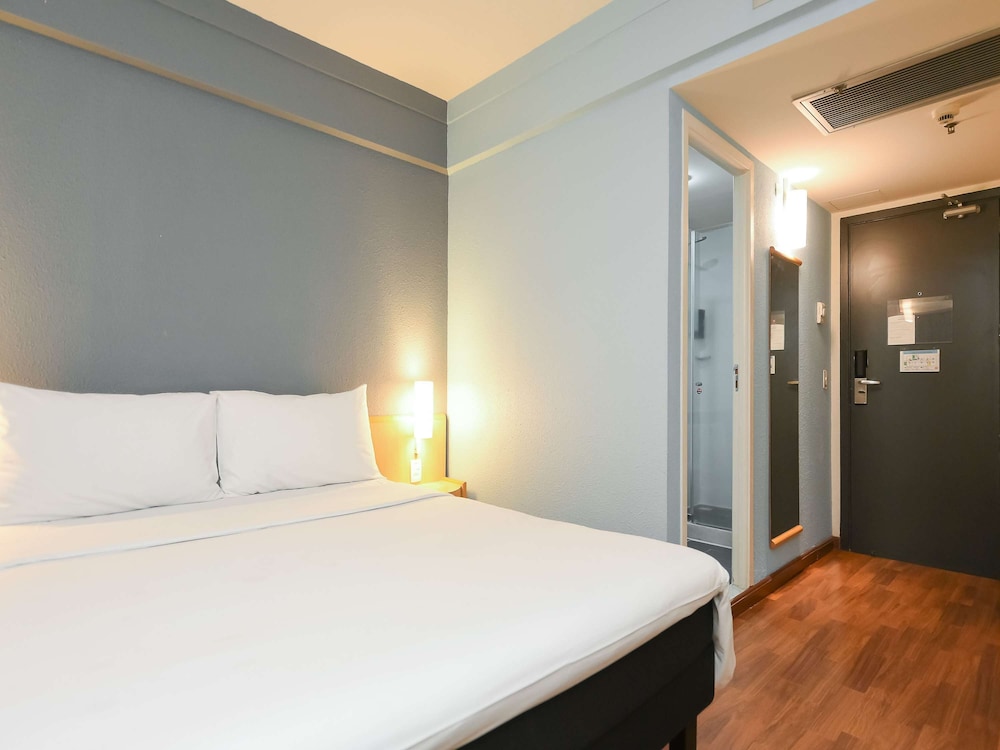 Standard, Double Bed
