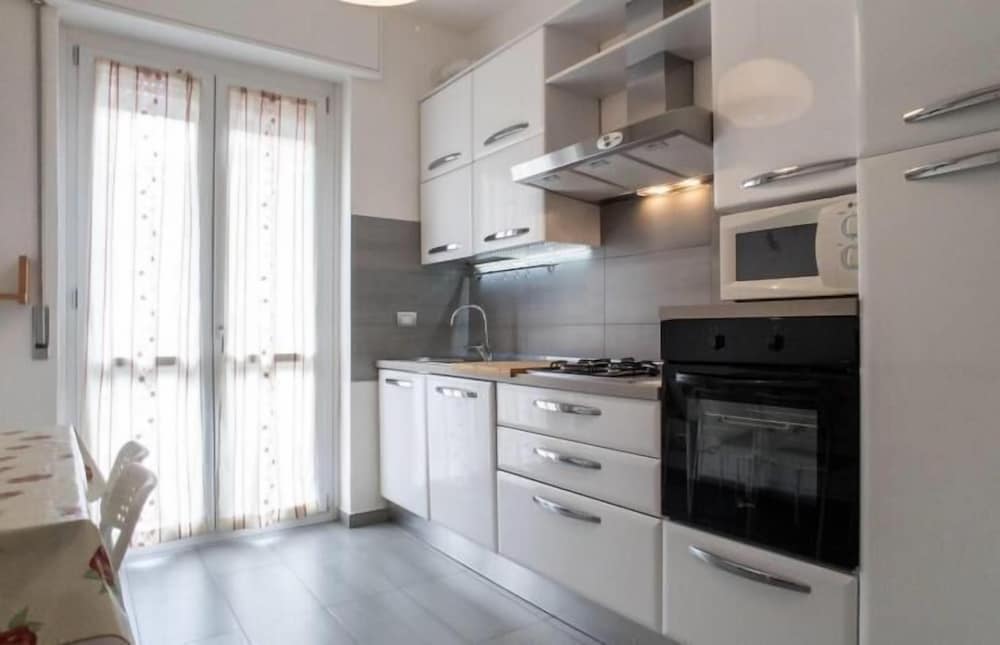 Suzzani Apartment 3/7