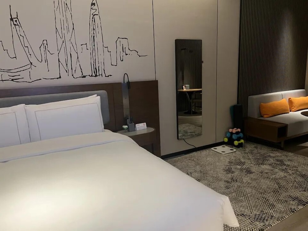UrCove By Hyatt Shenzhen Futian CBD 23/46