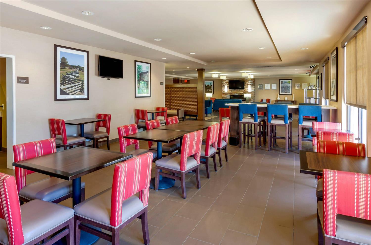 Comfort Inn & Suites Lynchburg Airport - University Area 31/40