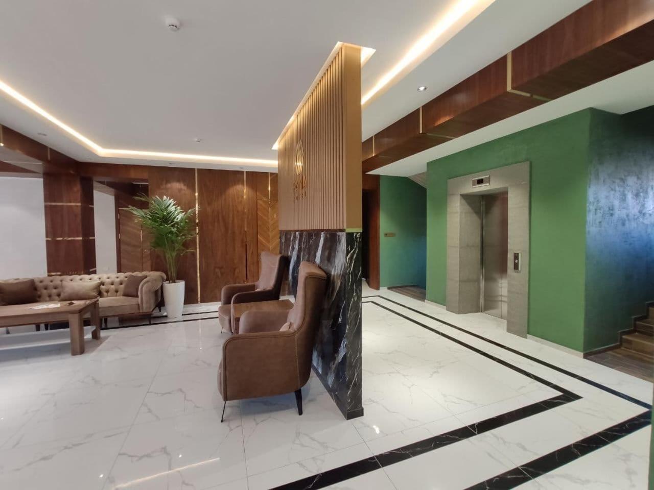 Pana Hotel 6/50