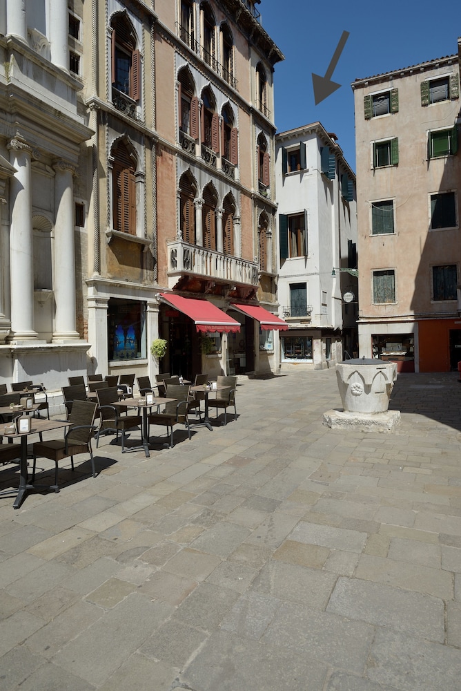 Residence La Fenice 38/50