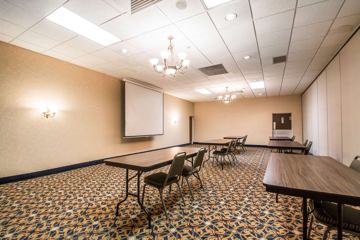 Quality Inn Morris I-80 41/45