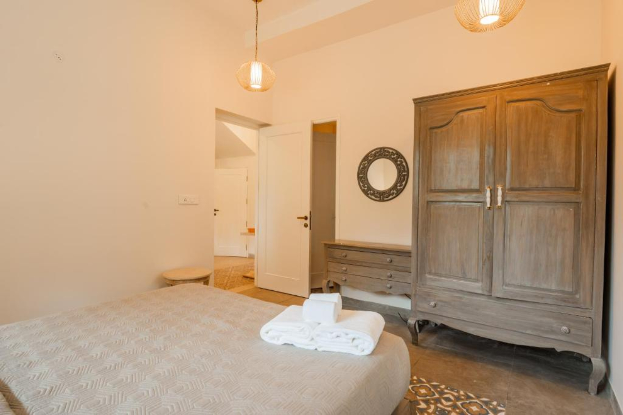 ELIVAAS Orion 3-BHK Villa With Private Pool 17/17