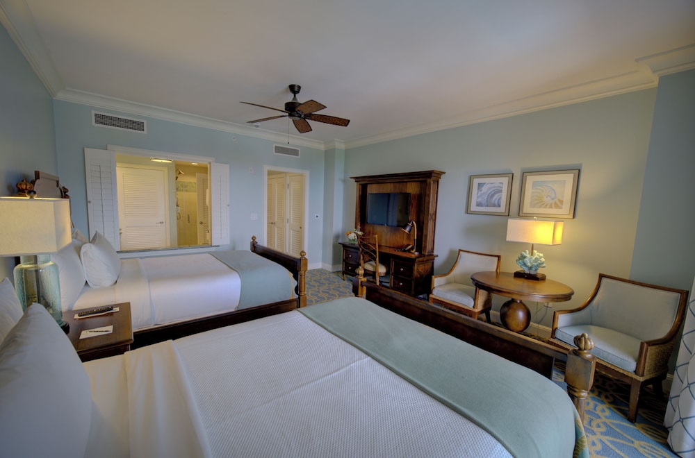 Premium, 2 Queen Beds, Gulf View