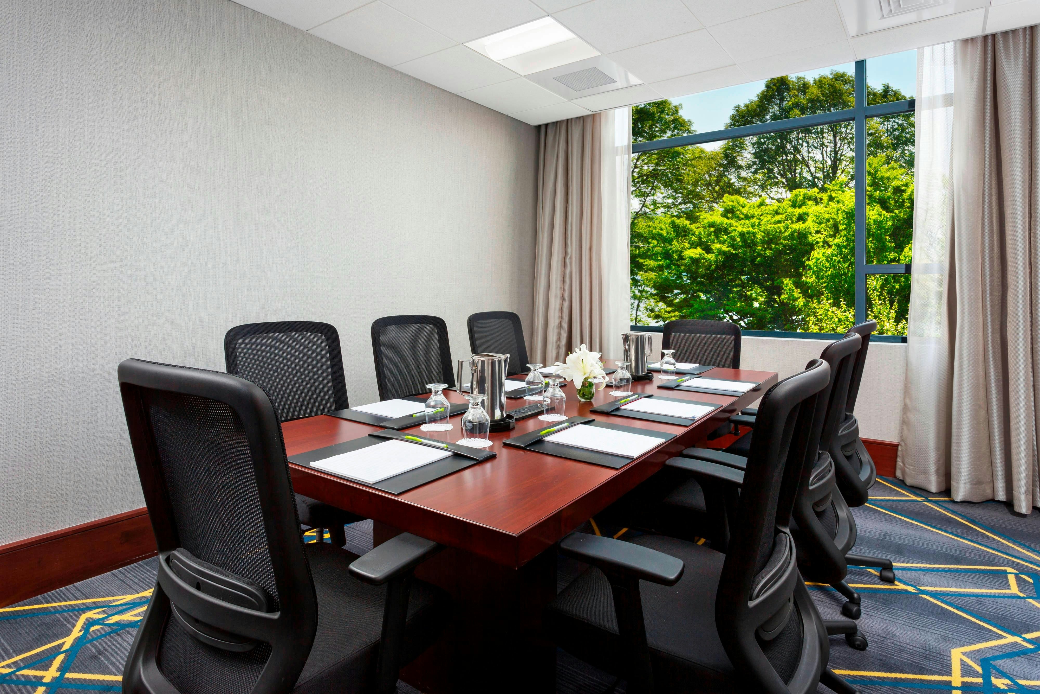 Courtyard By Marriott Boston Cambridge 15/22