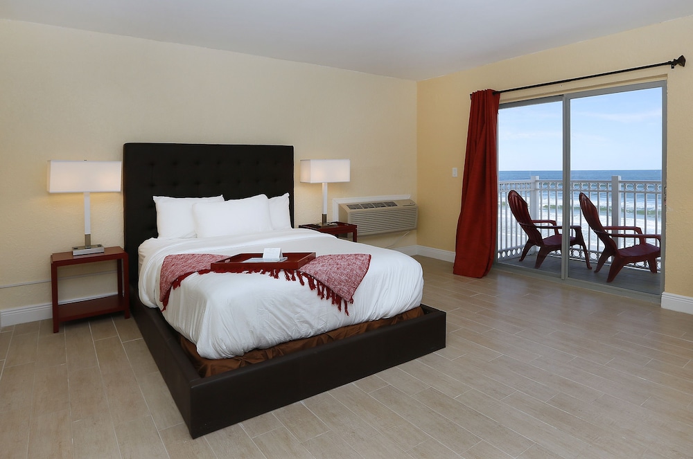 Chateau Mar Beach Resort 18/47