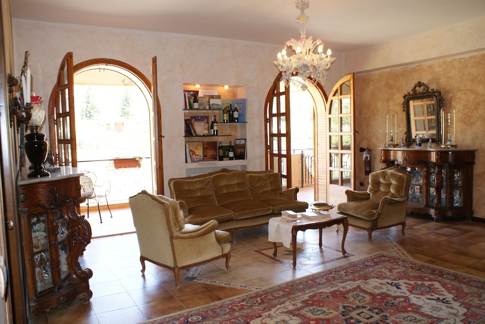 Villa Diana 31/50