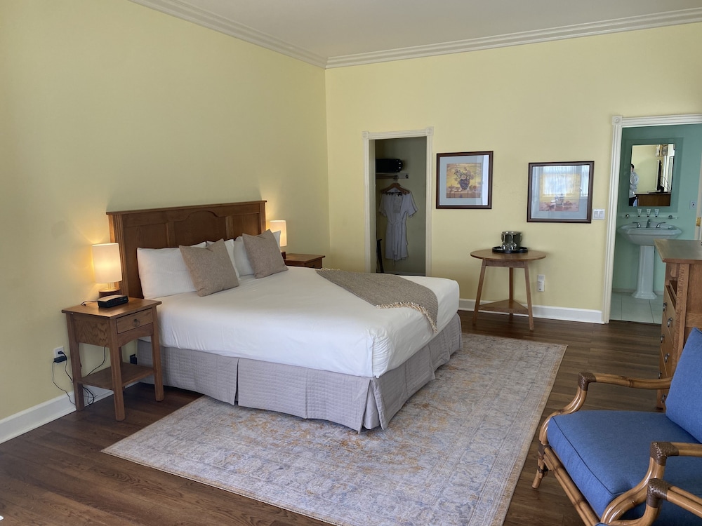 Elm House Inn 15/48
